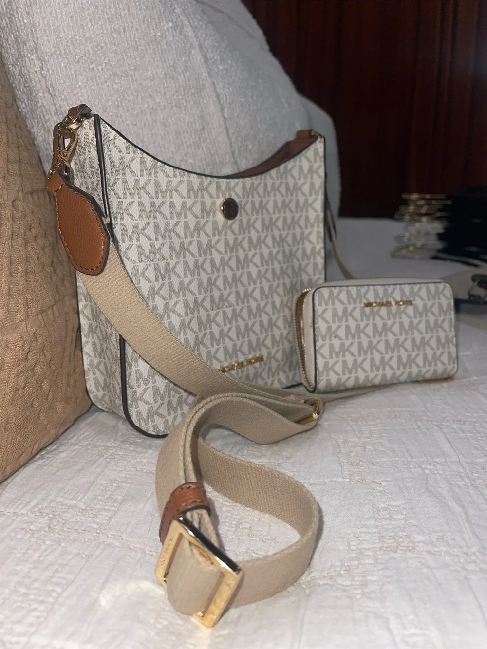 MICHAEL Michael Kors Beige Logo Hobo Shoulder Bag with Matching Wallet